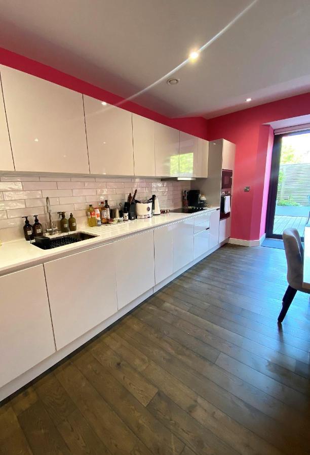 Sublime Waterfront Retreat With Private Terrace Apartamento Bristol Exterior foto